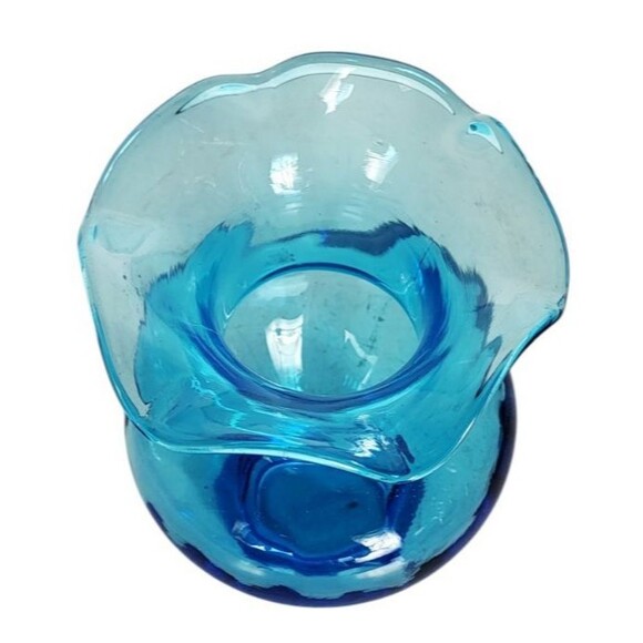 Vintage MCM Aqua Turquoise Blue Ribbed Glass Ruffled Rim Flower Vase 7.5" - Picture 5 of 8